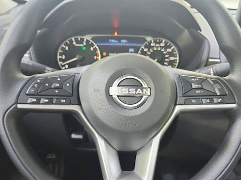 Certified 2023 Nissan Pathfinder SL w/ Black Appearance Package FWD image 44
