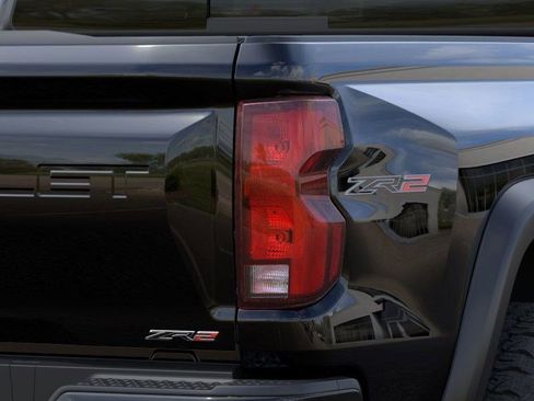 New 2026 Chevrolet Colorado ZR2 w/ Technology Package AWD/4WD image 12