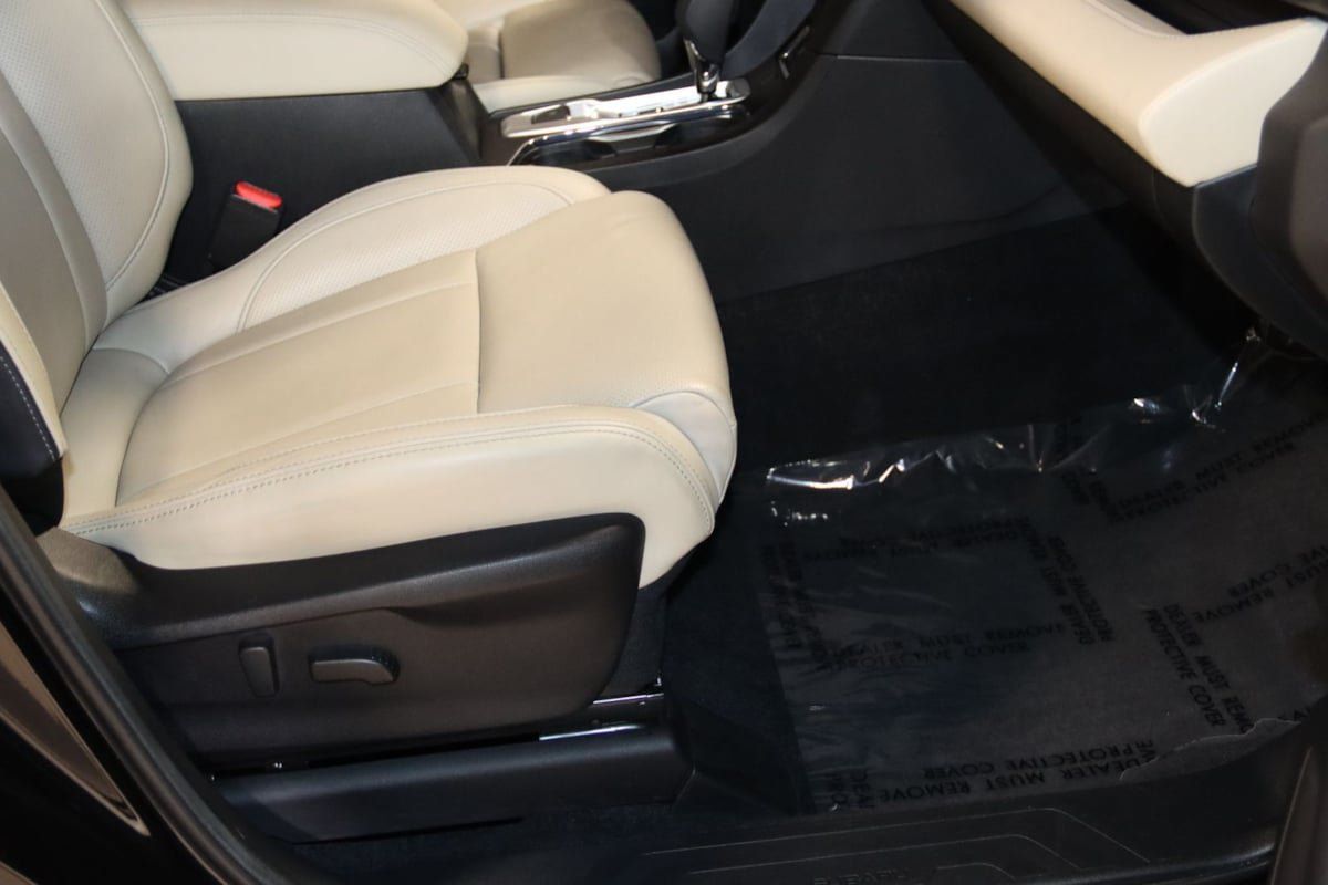 Used 2023 Subaru Ascent Limited w/ Technology Package AWD/4WD image 57