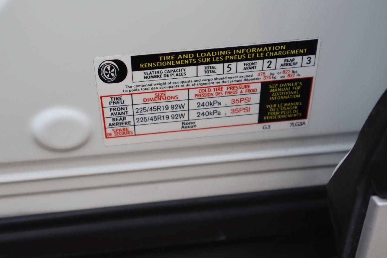 Used 2025 Nissan Kicks SR AWD/4WD image 29
