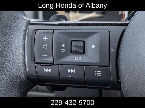 Used 2023 Nissan Rogue SV AWD/4WD image 22