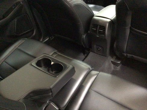 Used 2025 Ford Escape Platinum AWD/4WD image 28