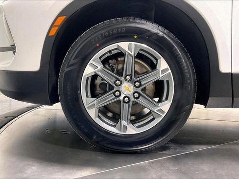 Used 2024 Chevrolet Blazer LT image 9