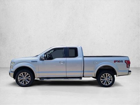 Used 2015 Ford F150 Lariat w/ Equipment Group 502A Luxury AWD/4WD image 5