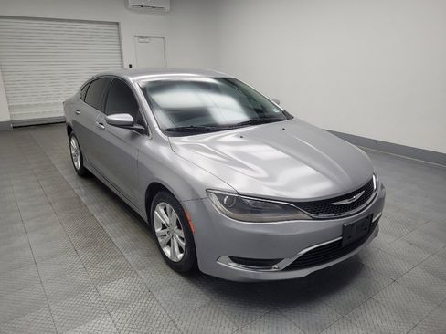 Used 2015 Chrysler 200 Limited w/ Convenience Group image 13