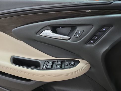 Used 2019 Buick Envision Premium w/ Driver Confidence Package AWD/4WD image 29