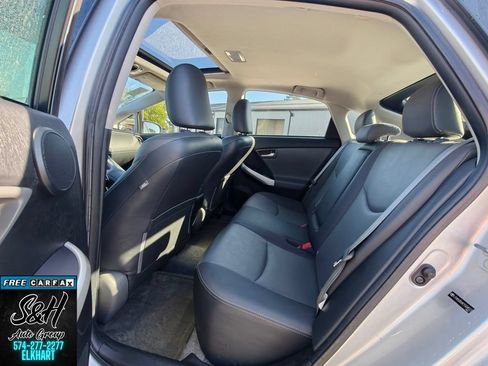 Used 2012 Toyota Prius Four w/ Deluxe Solar Roof Pkg FWD image 19