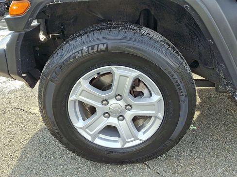 Certified 2021 Jeep Wrangler Sport S image 25