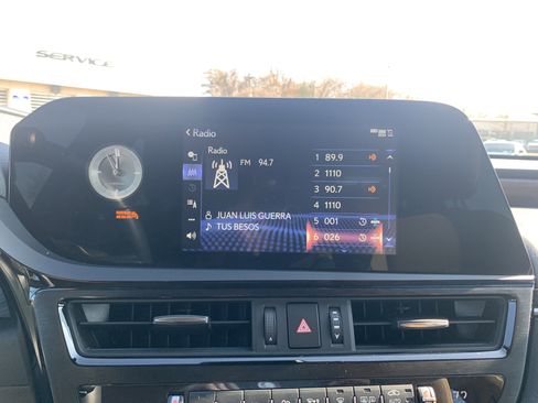 Used 2022 Lexus ES 350 w/ Premium Package image 23