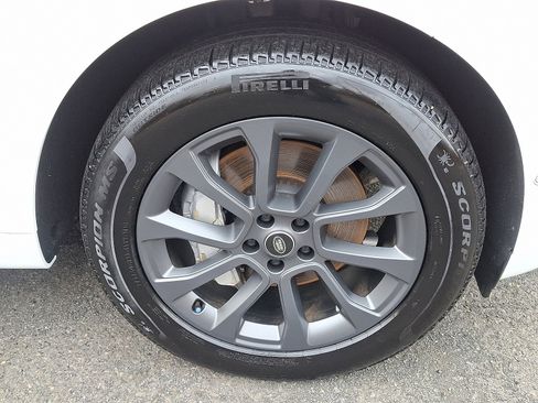 Used 2025 Land Rover Range Rover Sport Dynamic SE image 10