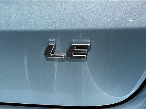 Used 2015 Toyota Sienna LE FWD image 24