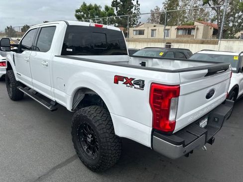Used 2017 Ford F250 Lariat w/ Lariat Value Package AWD/4WD image 2