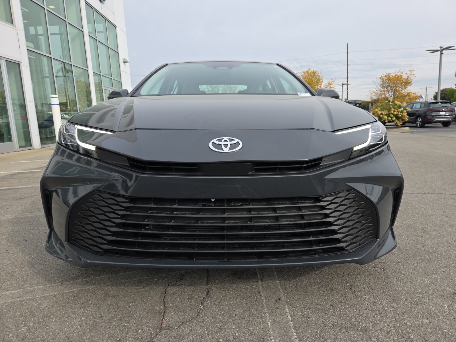 Used 2025 Toyota Camry XLE FWD image 14