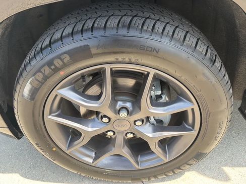 Used 2019 Jeep Grand Cherokee Limited X AWD/4WD image 31