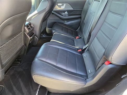 Used 2021 Mercedes-Benz GLS 580 4MATIC image 14