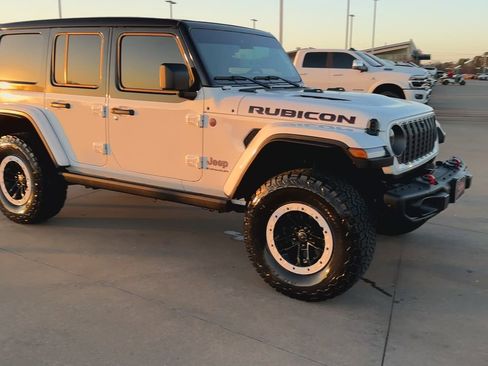 New 2025 Jeep Wrangler Unlimited Rubicon image 2