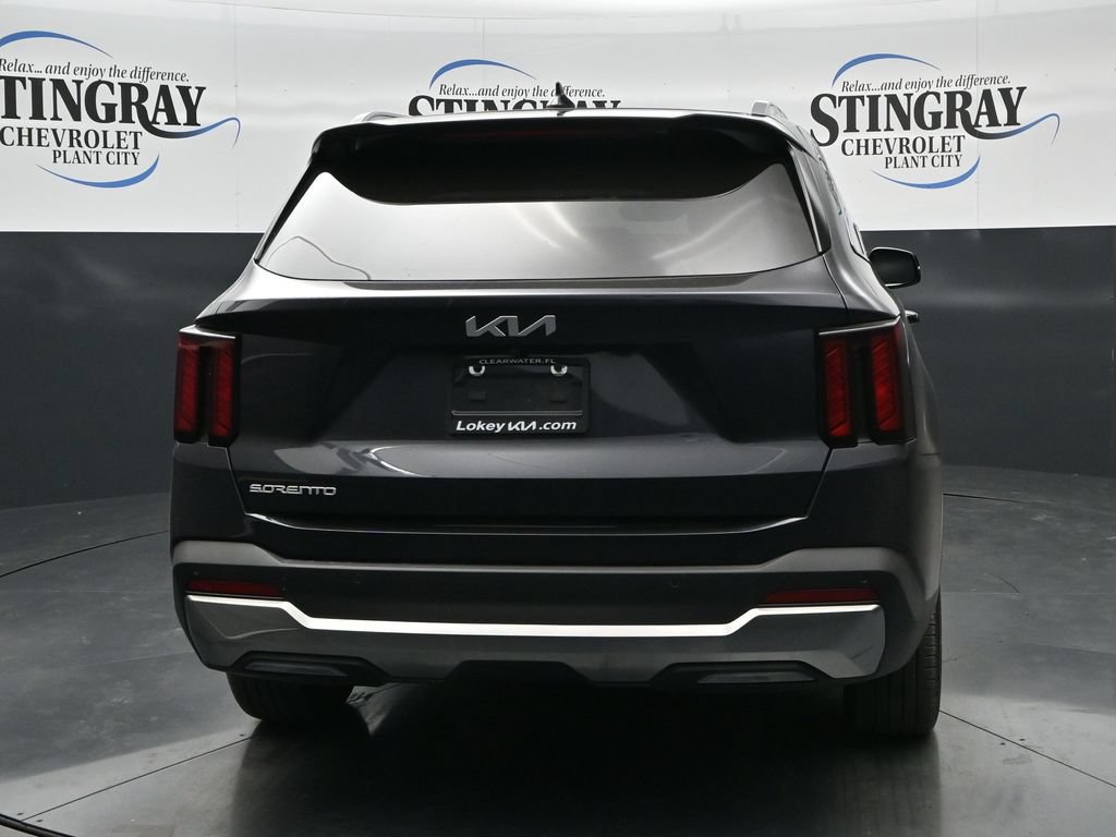 Used 2025 Kia Sorento S w/ Panoramic Sunroof Package FWD image 6