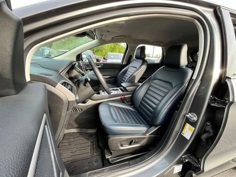 Used 2023 Ford Edge SEL w/ Sport Appearance Package AWD/4WD image 16