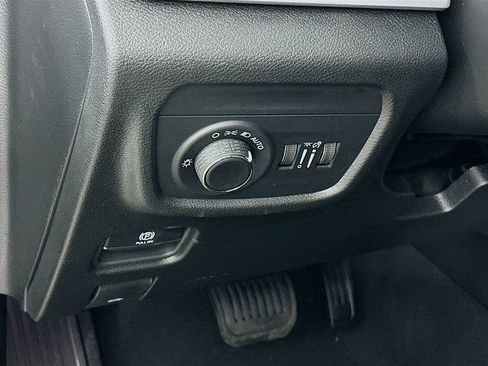 New 2026 Jeep Grand Cherokee Altitude AWD/4WD image 15