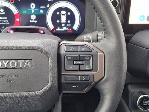 Used 2025 Toyota Land Cruiser image 22