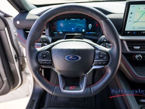 Used 2025 Ford Explorer ST image 12