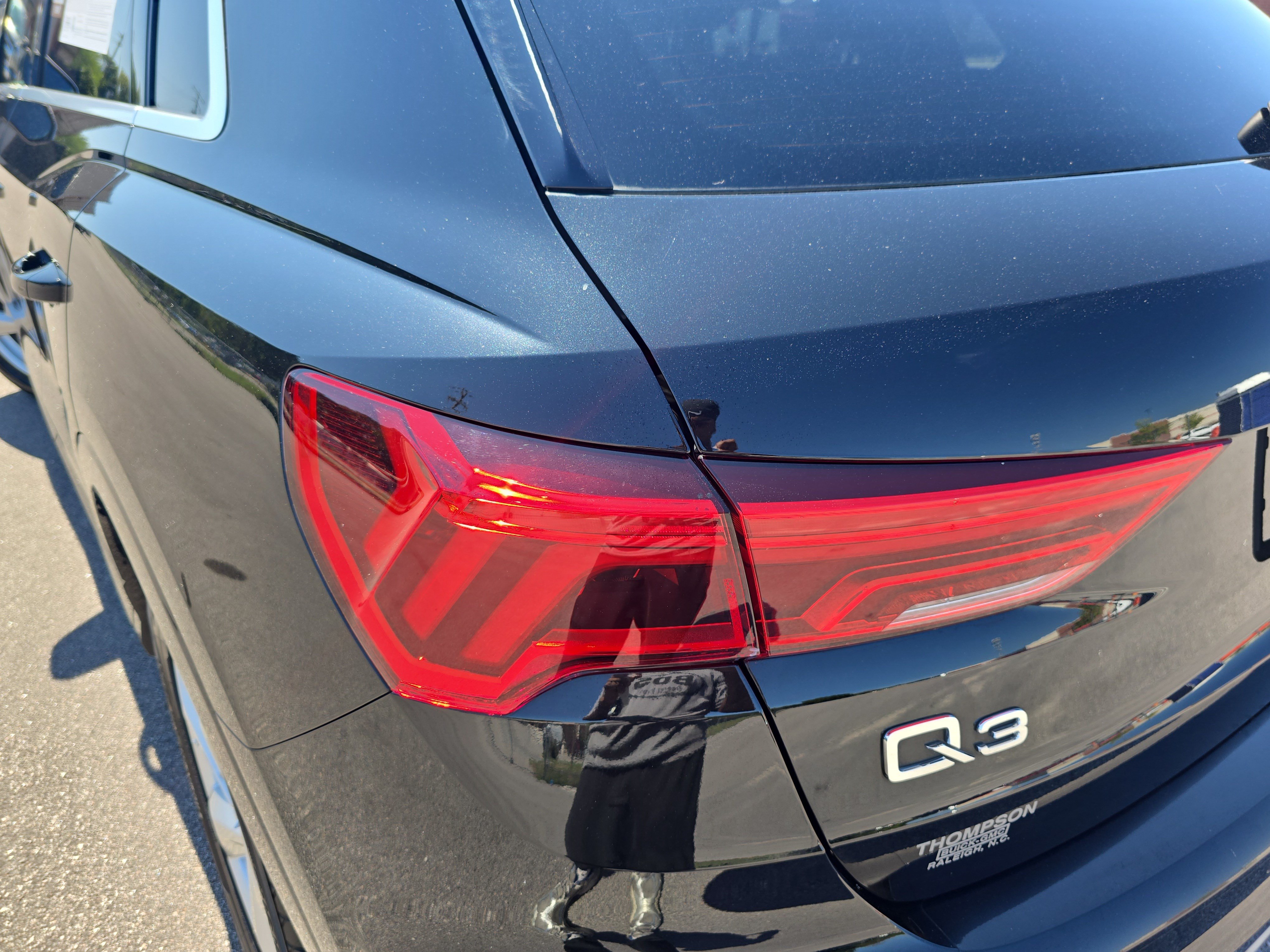 Used 2020 Audi Q3 2.0T Premium AWD/4WD image 33