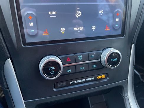 Used 2024 Ford Edge SEL image 14