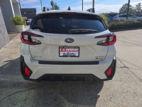 Used 2024 Subaru Crosstrek 2.0i Premium image 8