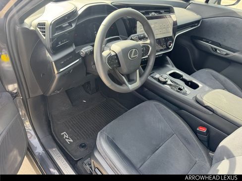 Used 2023 Lexus RZ 450e Premium image 18