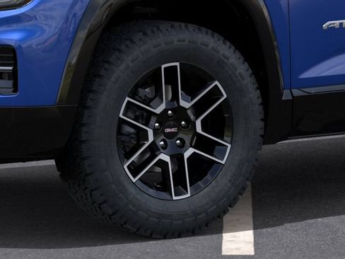 New 2026 GMC Terrain AT4 w/ Technology Package II AWD/4WD image 9