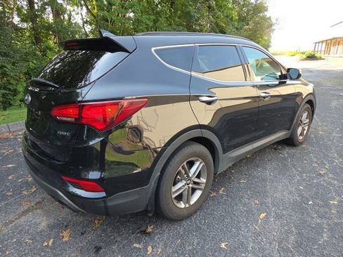 Used 2017 Hyundai Santa Fe Sport w/ 2.4L Tech Package 04 FWD image 7
