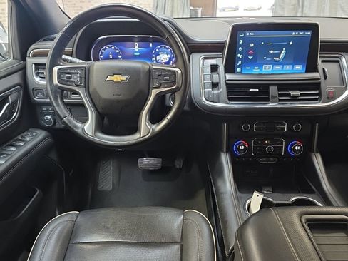 Used 2023 Chevrolet Suburban Premier image 16