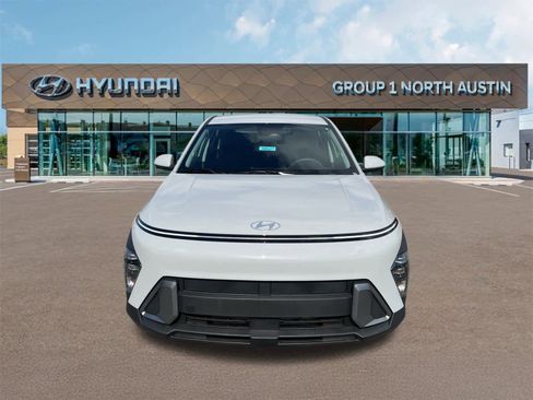 New 2026 Hyundai Kona SE image 2