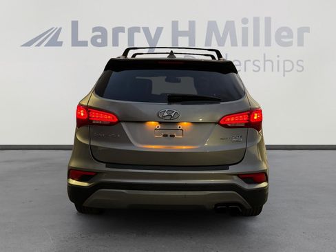 Used 2018 Hyundai Santa Fe Sport FWD image 4