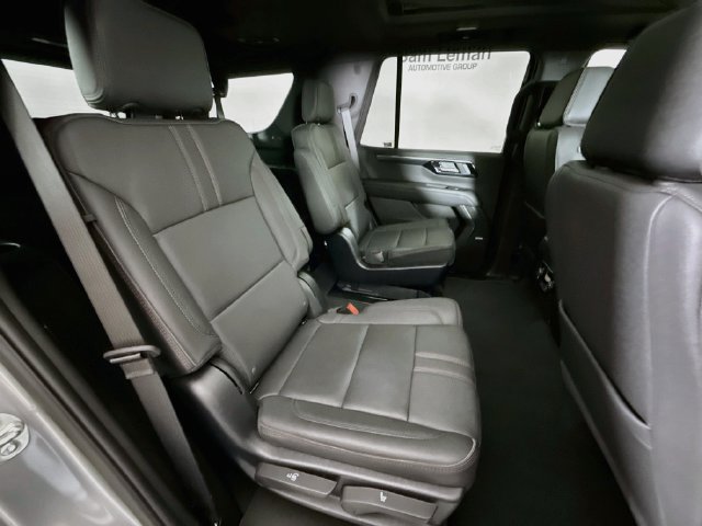 Used 2025 Chevrolet Tahoe RST w/ Comfort Package AWD/4WD image 30