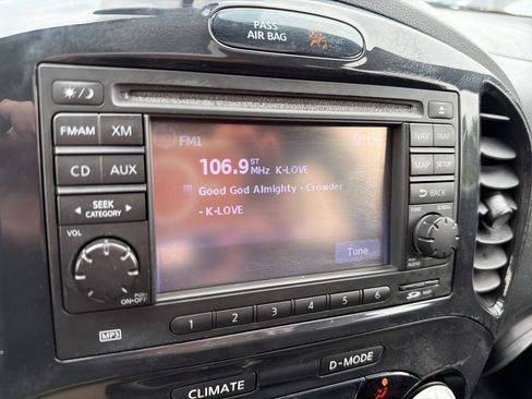 Used 2013 Nissan Juke SL AWD/4WD image 25