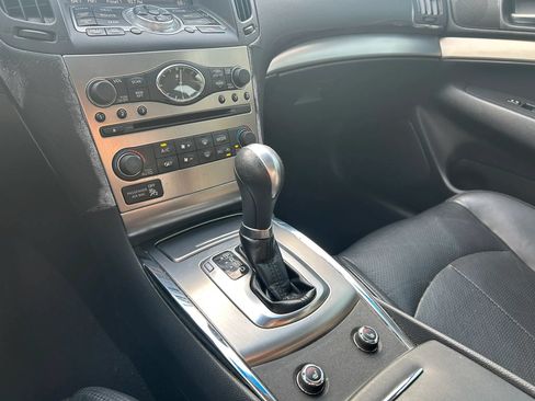 Used 2011 INFINITI G37 Journey w/ Premium Pkg RWD image 24
