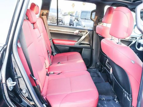 Used 2022 Lexus GX 460 Premium w/ Premium Package AWD/4WD image 19