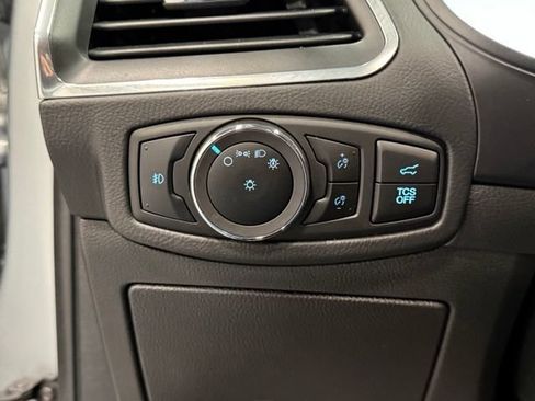 Used 2023 Ford Edge Titanium AWD/4WD image 11
