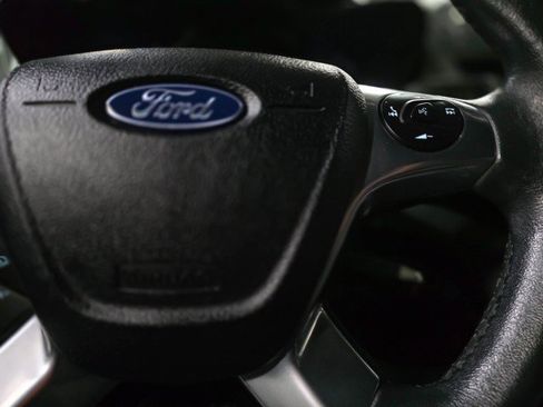 Used 2020 Ford Transit Connect XLT image 22