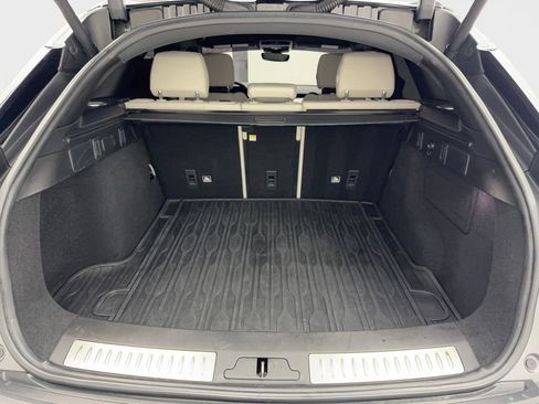 Used 2019 Land Rover Range Rover Velar R-Dynamic SE image 73