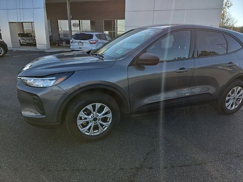 Used 2025 Ford Escape Active image 15