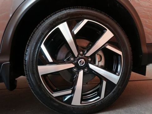 Certified 2022 Nissan Rogue Sport SL image 89