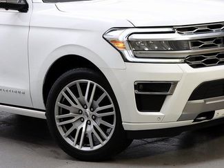 Used 2023 Ford Expedition Platinum video 3