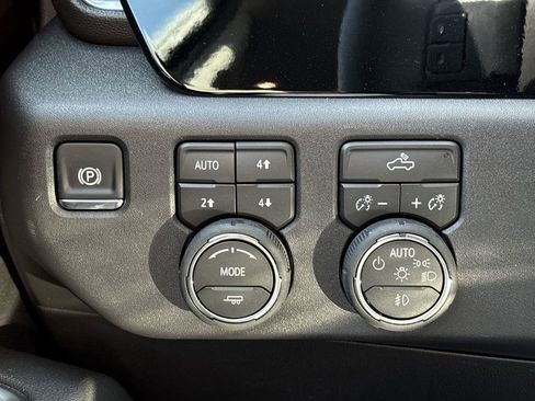 New 2026 Chevrolet Silverado 1500 LT Trail Boss w/ Convenience Package II AWD/4WD image 37
