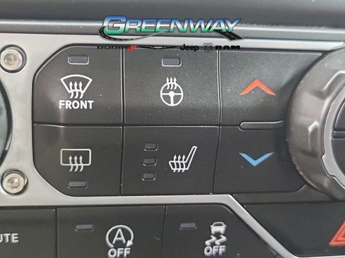 Used 2022 Jeep Gladiator Rubicon w/ Cold Weather Group image 21