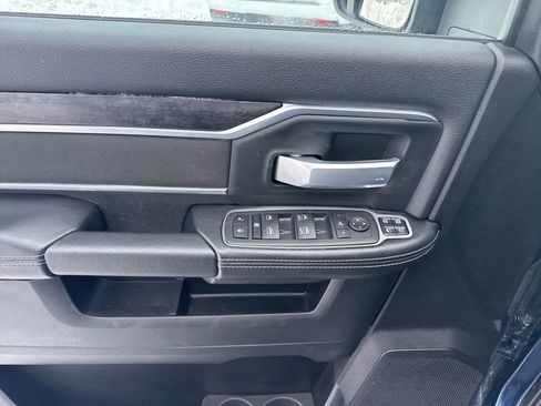 Used 2024 RAM 2500 Big Horn w/ Bed Utility Group image 17