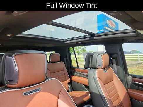 Used 2024 GMC Yukon XL Denali Ultimate AWD/4WD image 26
