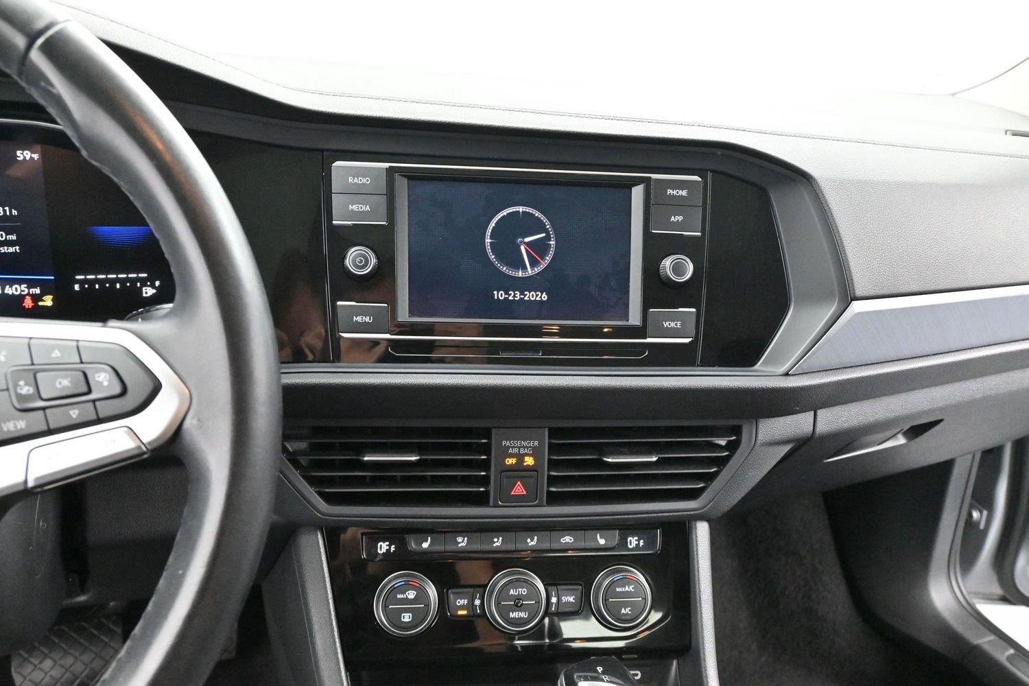 Used 2024 Volkswagen Jetta SE FWD image 18
