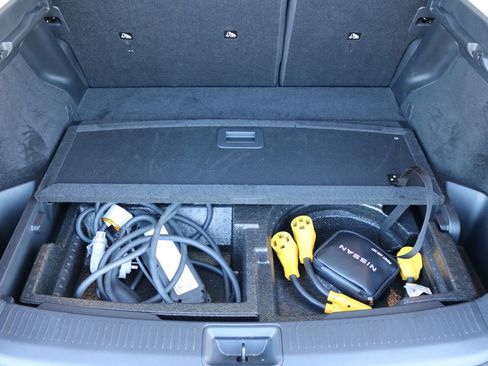 Used 2023 Nissan Ariya AWD image 28